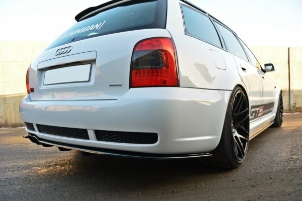 lmr Rear Splitter Audi Rs4 B5 (With A Vertical Bar) / Carbon Look