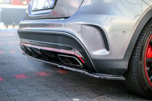 Central Rear Splitter (Without Vertical Bars) Mercedes-Benz Gla 45 Amg Suv (X156) Preface / Carbon Look