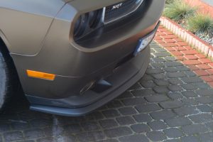 Front Splitter Dodge Challenger Mk3. Phase-I Srt8 Coupe / Blanksvart