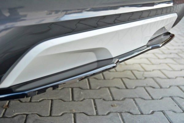 lmr Central Rear Splitter BMW X4 M-Pack (Without A Vertical Bar) / Carbon Look