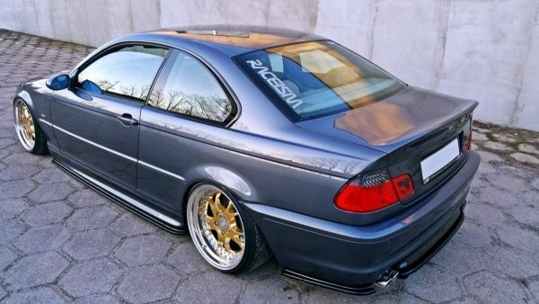 lmr Central Rear Splitter BMW 3 E46 Mpack Coupe (With Vertical Bars) / Gloss Black
