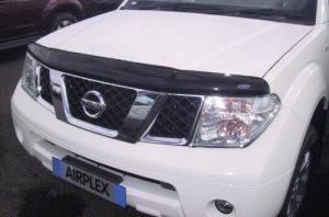Huvskydd och Vindavvisare Nissan Navara 2005-2010 – Vindavvisare till fram- och bakdörrar