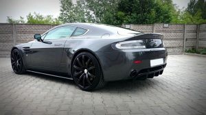 Side Skirts Aston Martin V8 Vantage / ABS Black / Molet