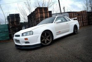 Främre Breda Skärmar Nissan Skyline R34 Gtr (För 002299-1 Stötfångare) / Utan Primer