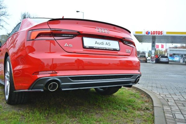 lmr Central Rear Splitter Audi A5 F5 S-Line (With Vertical Bars) / Carbon Look