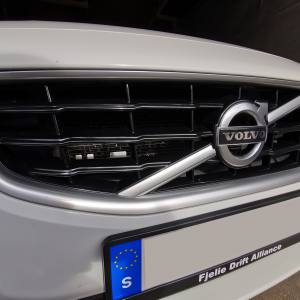 lmr Black Emblems for Grill Volvo V70II / S60 / C30 / C70 / XC60 / XC90 / V40