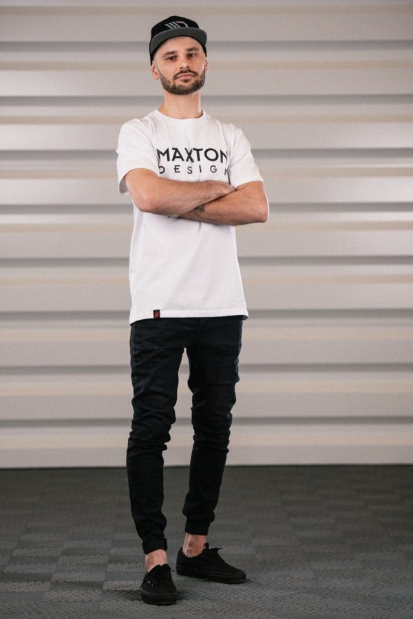 lmr Maxton Vit T-Shirt med Svart Logo - Herr
