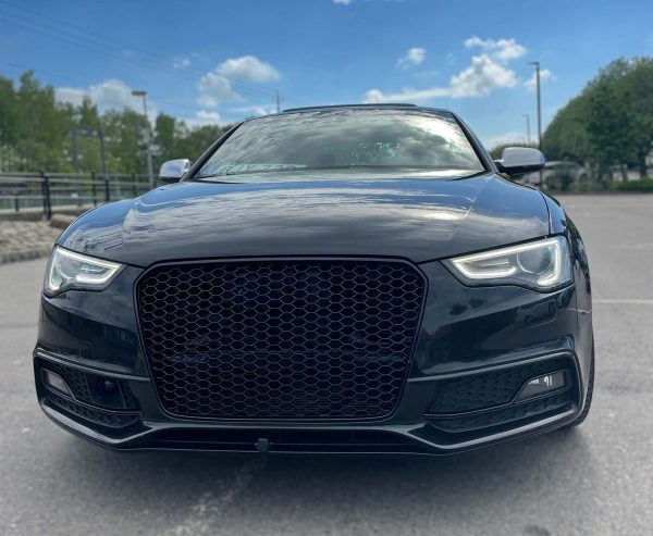 lmr Sport Grille Gloss Black RS-Look Honeycomb Audi A5 8T Facelift (12-16)