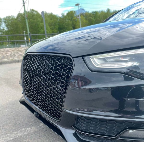 lmr Sport Grille Gloss Black RS-Look Honeycomb Audi A5 8T Facelift (12-16)