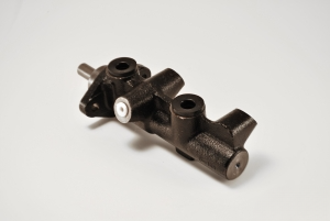 lmr Huvudbromscylinder 740, 760, 940 82-98