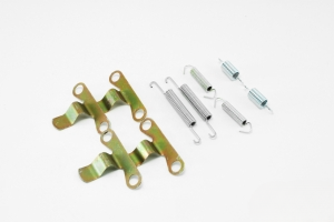 lmr Monteringsats Handbromsbackar P1800, 140, 160