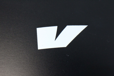 Däcktext "V" lmr Däcktext "V"