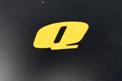Däcktext "Q" lmr Däcktext "Q"