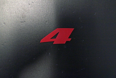Däcktext "4" lmr Däcktext "4"